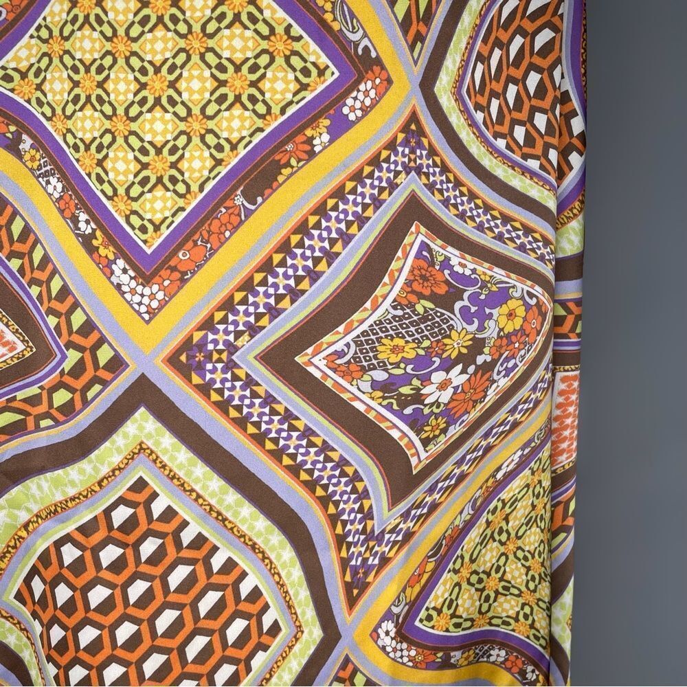 Urban Outfitters 70’s Psychedelic Floral Paisley Satin Square Scarf 29” x 29" - Picture 8 of 10